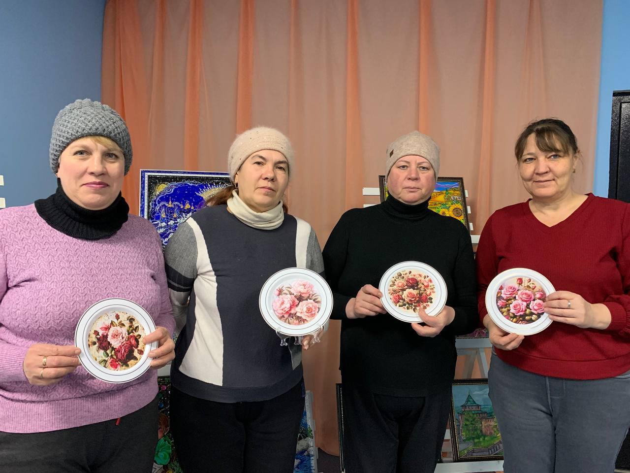 Мастер-класс «Подарочные тарелочки»